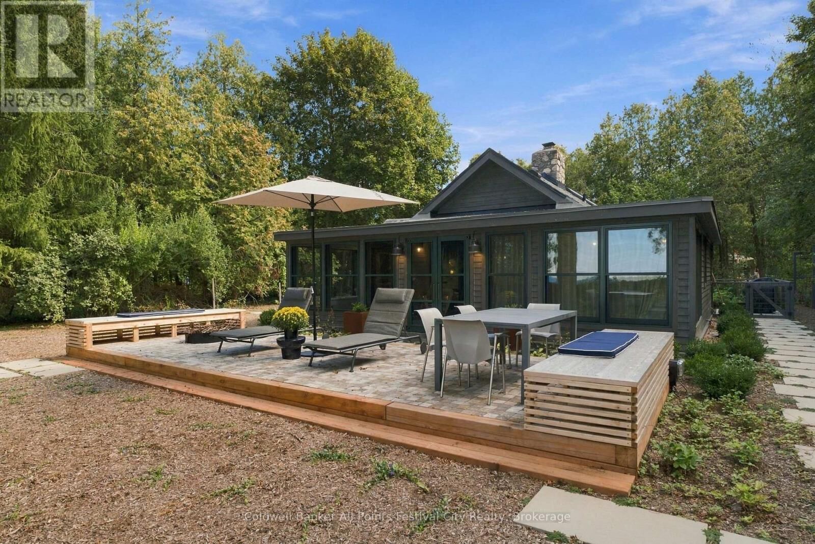 Property Photo:  33811 Union Road  ON N7A 3X8 