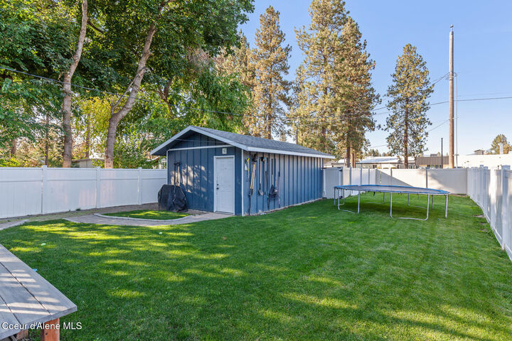 Property Photo:  305 E 15th Ave  ID 83854 