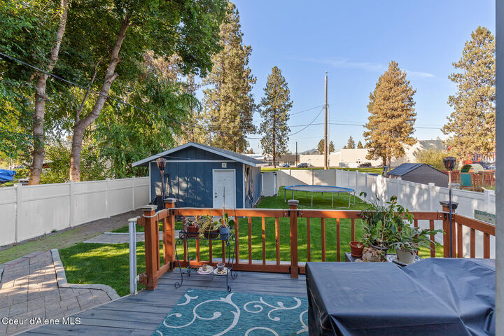 Property Photo:  305 E 15th Ave  ID 83854 