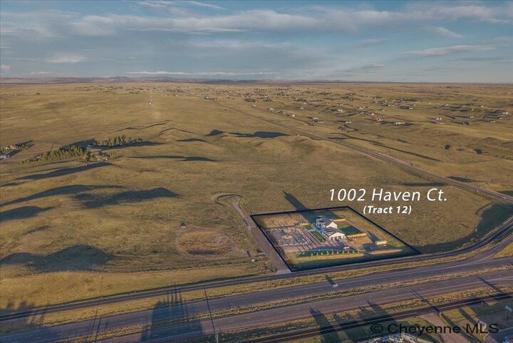 Property Photo: 1002 Haven Ct 7-12 WY 82009