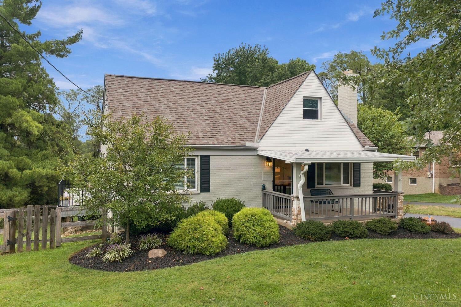 Property Photo: 1924 Ebenezer Road OH 45233