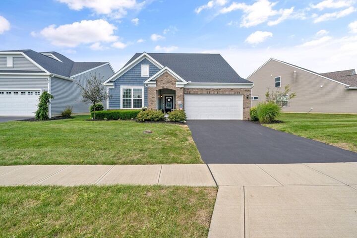 Property Photo:  727 Fescue Road  OH 43021 