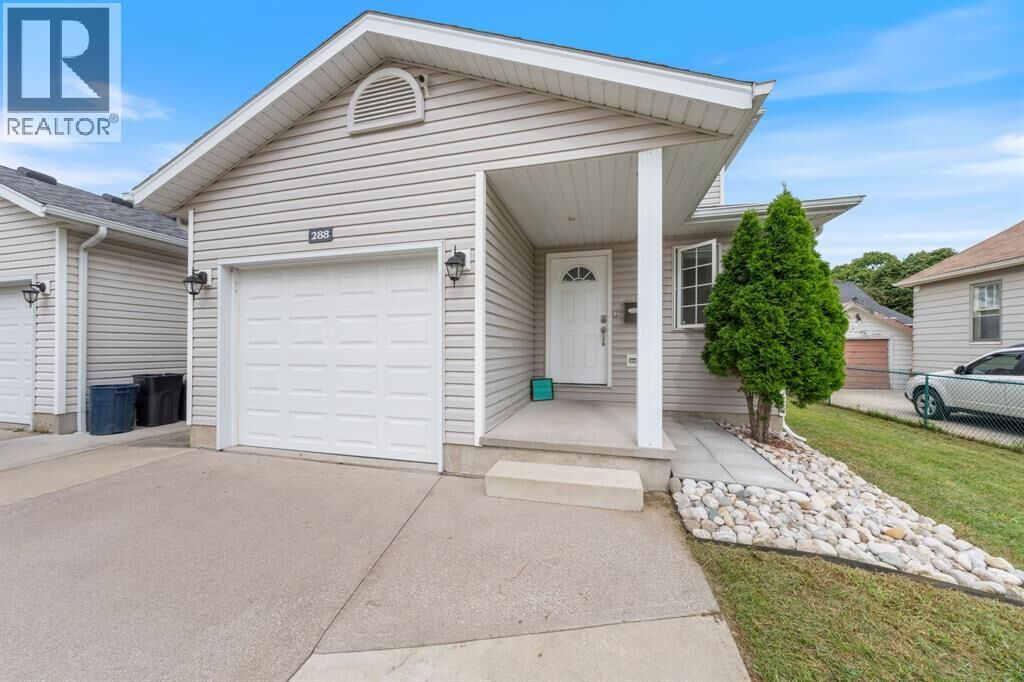 Property Photo:  288 Maxwell Street  ON N7T 5C7 