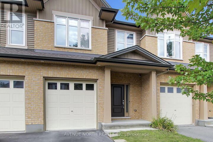 Property Photo:  303 Wood Acres Grove  ON K1T 0M5 