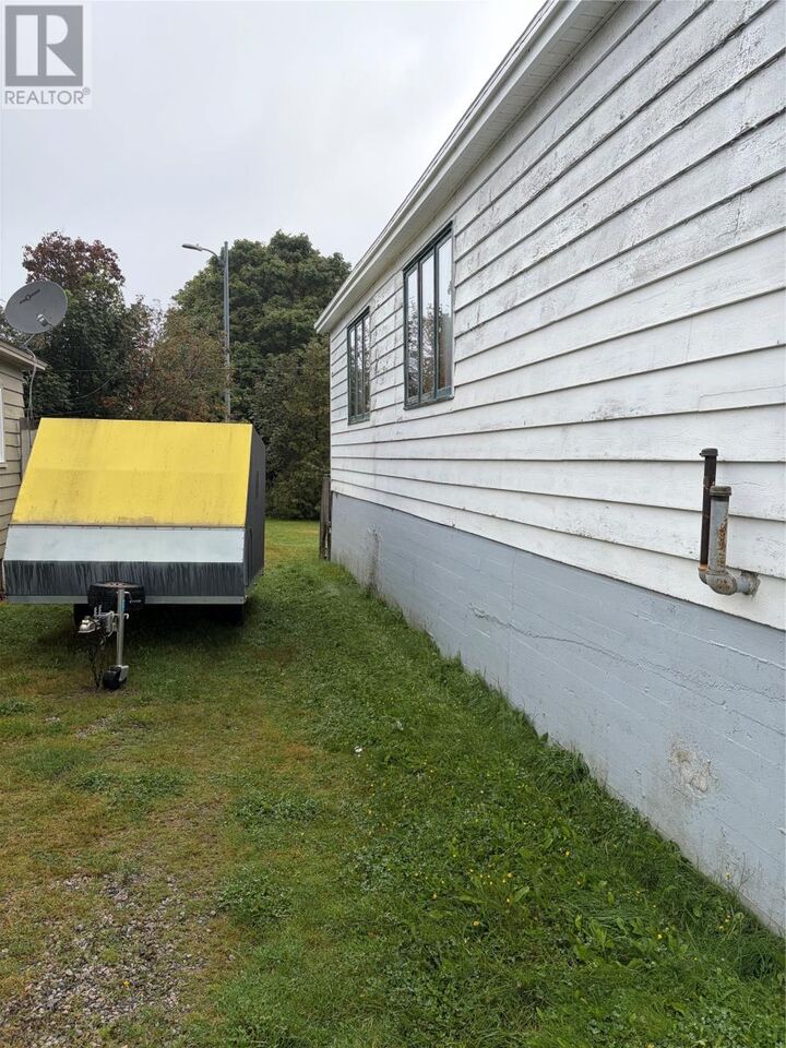 Property Photo:  26 Mount Pleasant Avenue  NL A1C 5G7 