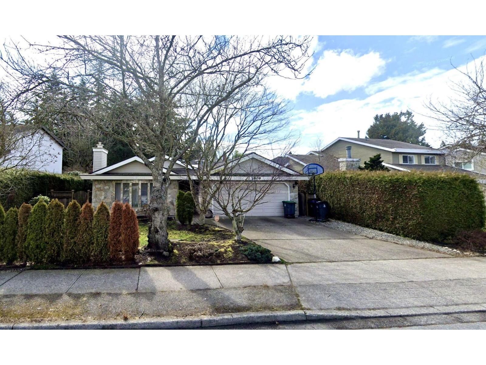 Property Photo:  1909 E Southmere Crescent  BC V4A 6Z1 