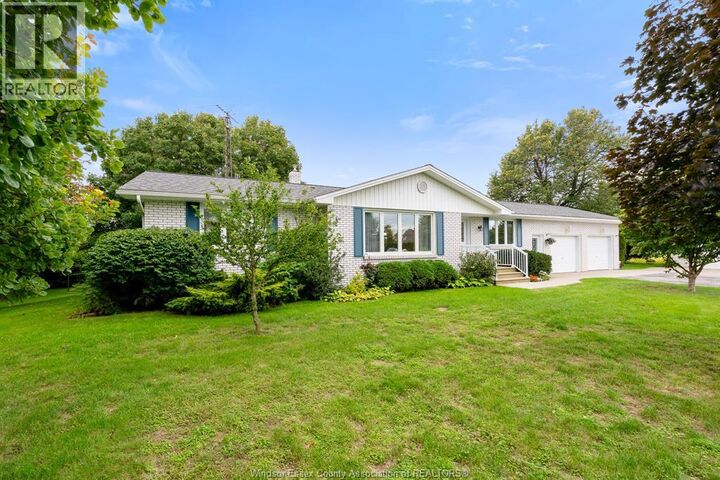 Property Photo:  234 Essex Rd 18  ON N8H 3V5 