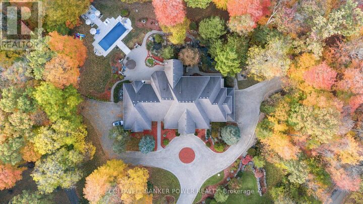 Photo de la propriété: 7 Old Oak Lane ON N6K 3S6