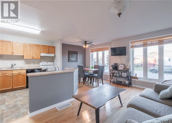 Property Photo:  103 Cedar Green Drive  ON P3L 1L7 