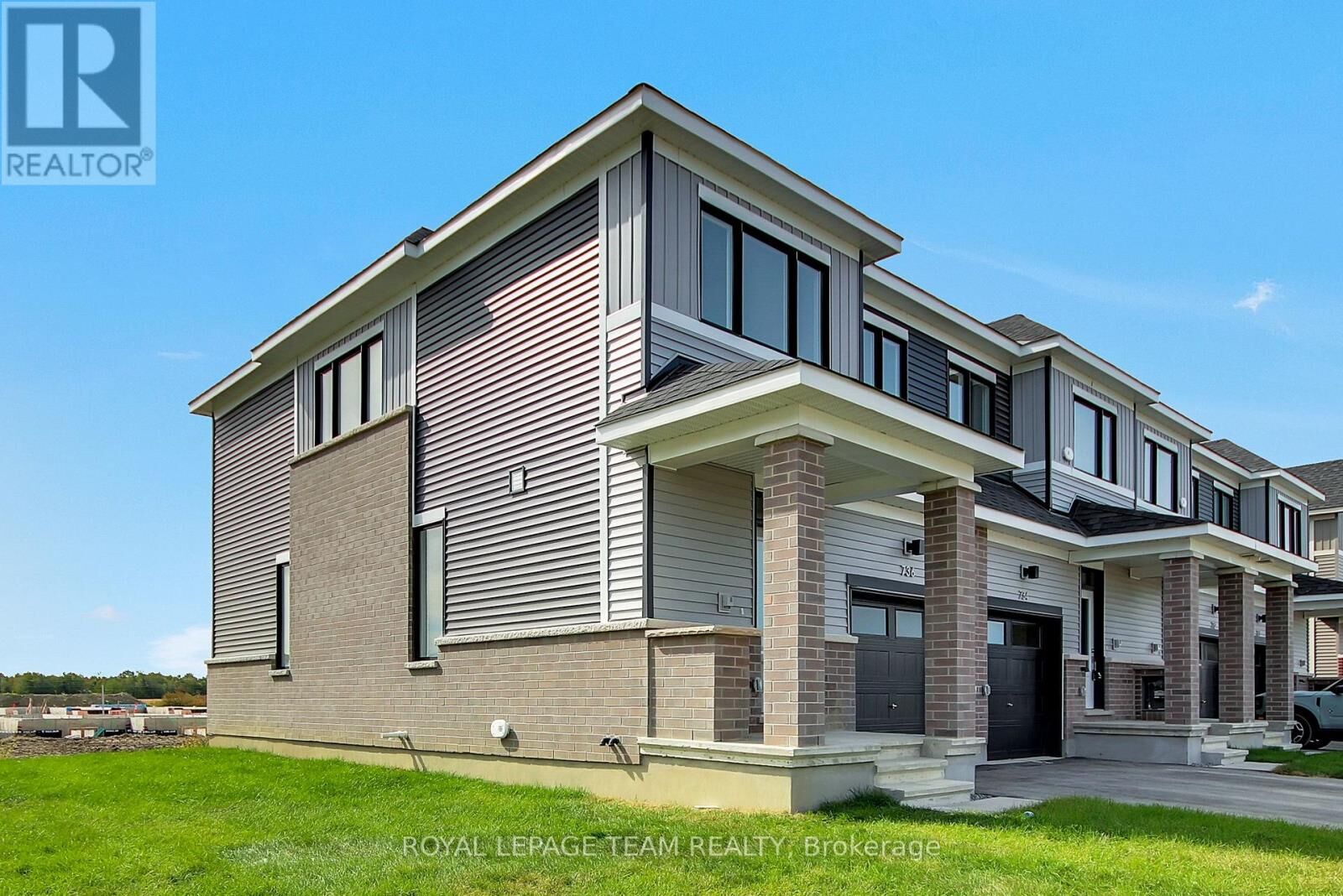 Property Photo:  736 Haflinger Row  ON K0A 2Z0 