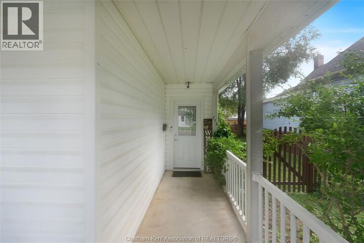 Property Photo:  273 St Clair Street  ON N7L 3J8 