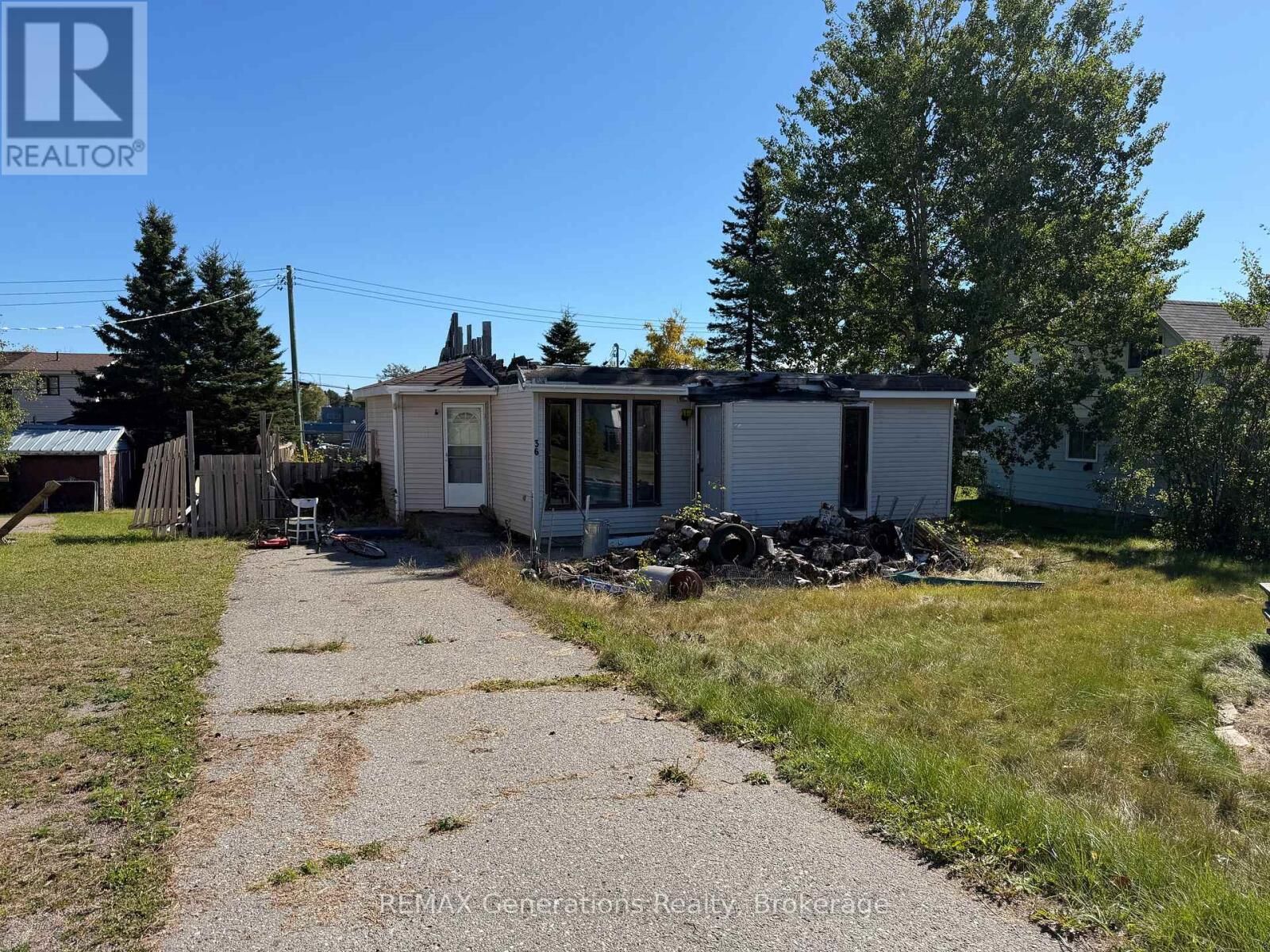Photo de la propriété:  36 Hudson Drive North  ON P0T 2W0 