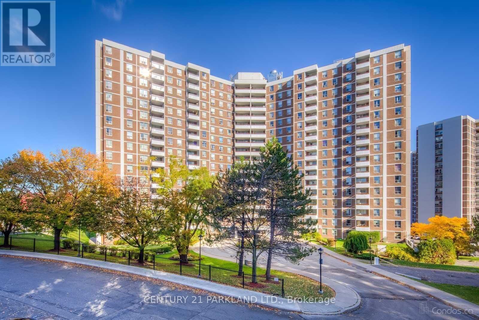 Property Photo: 10 Edgecliffe Golfway #517 ON M3C 3A3