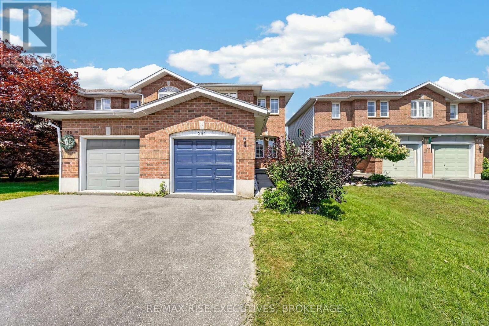 Property Photo: 254 Ellesmeer Avenue ON K7P 3C6