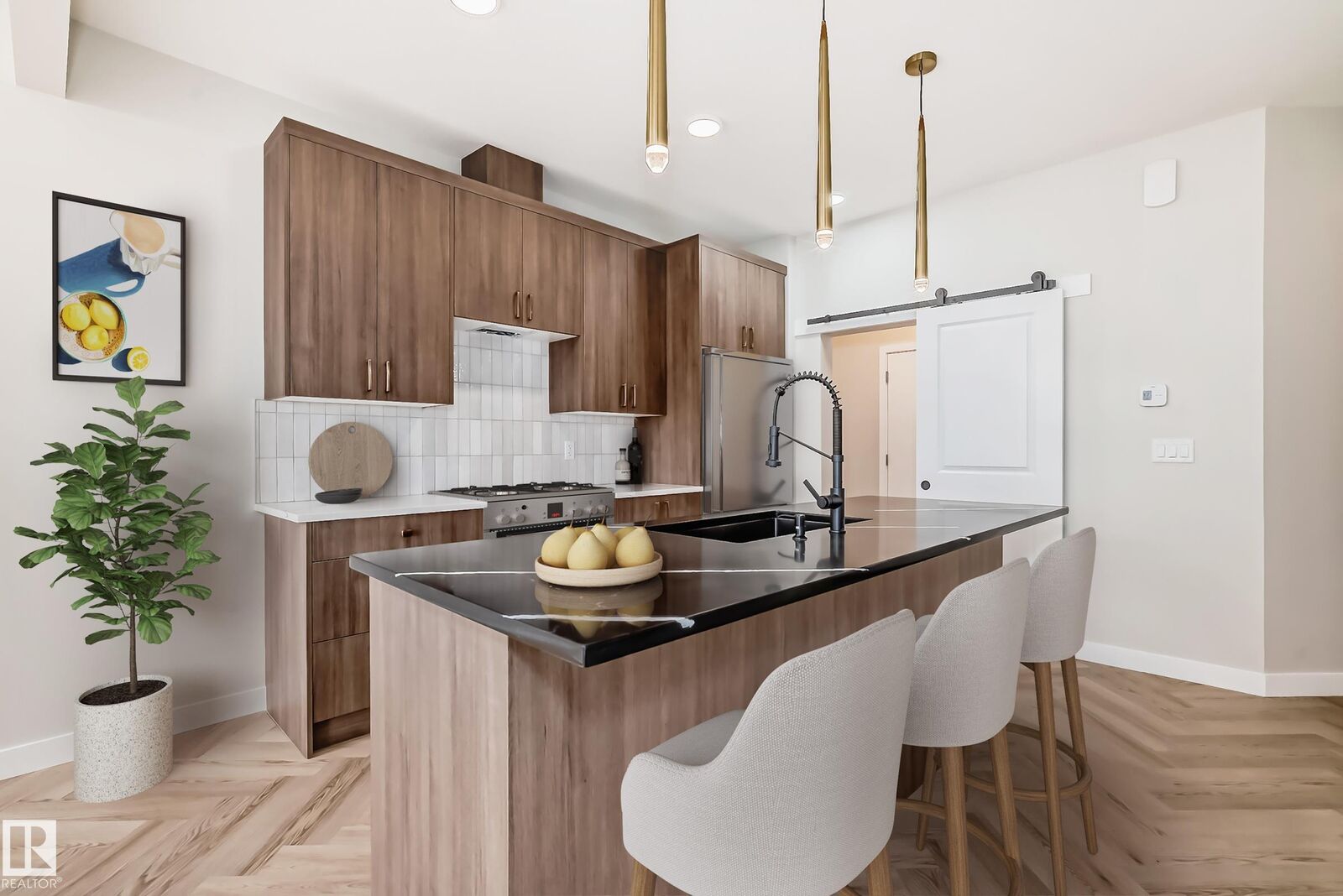 Property Photo:  2617 62 Street SW  AB T6X 3G3 