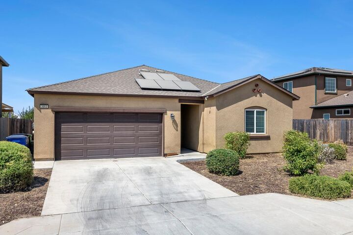 Property Photo:  3553 Nile Street  CA 93637 