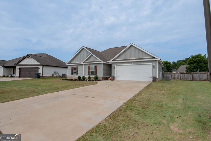 Property Photo: 121 Locks Heath Court GA 31069