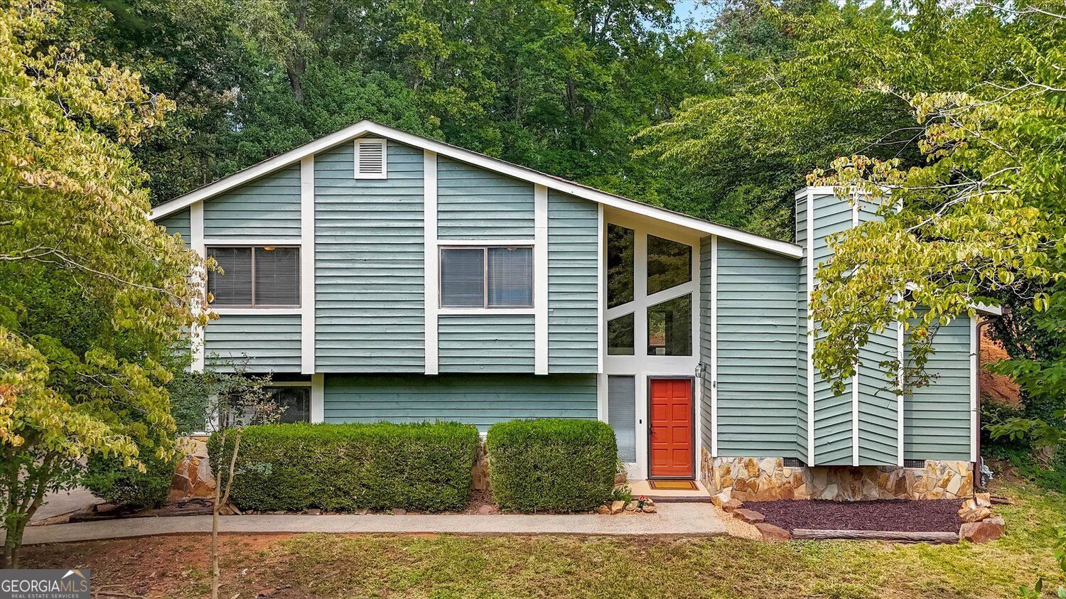 Property Photo:  6565 Oakwood Drive  GA 30135 