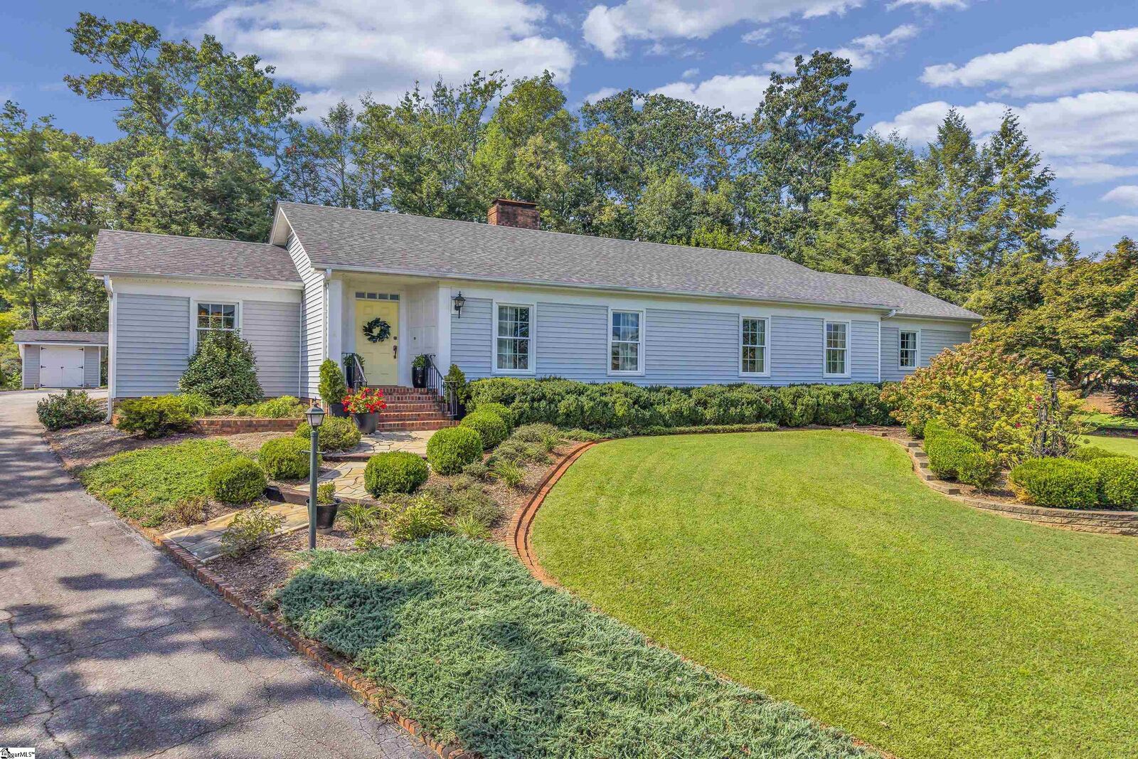 Property Photo:  107 Peachtree Drive  SC 29651 