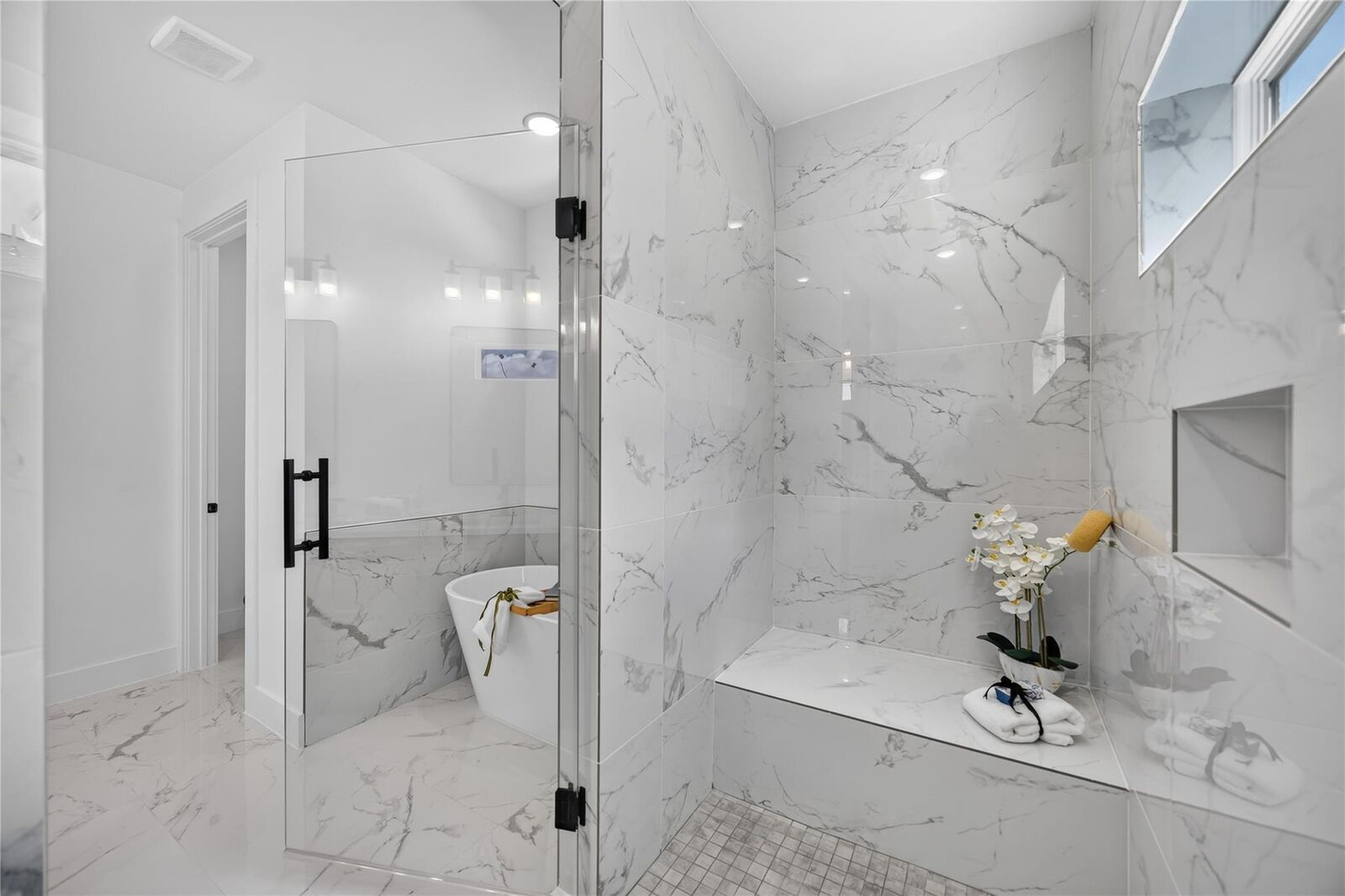 Property Photo: 318 Walthall F TX 77022