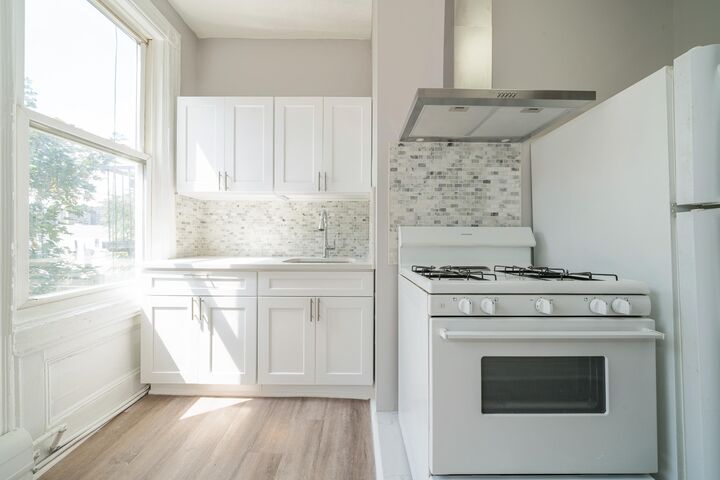 Property Photo: 139 Hopkins Ave 3R (6) NJ 07306