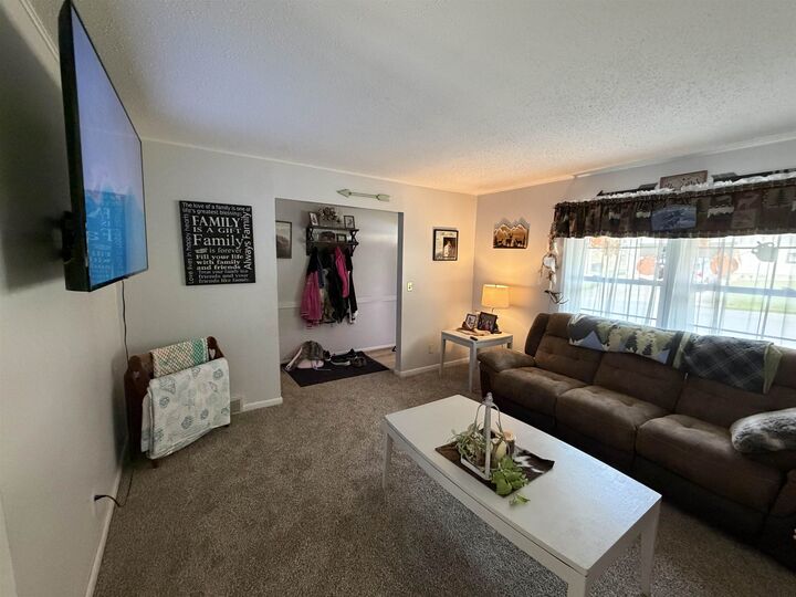 Property Photo:  2022 Woodland Drive  OH 45638-1773 