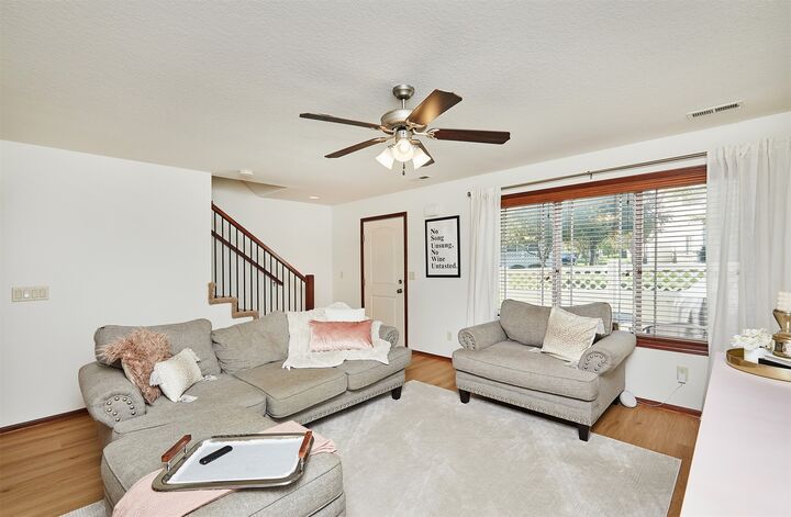 Property Photo: 8601 Westown Parkway 32104 IA 50266