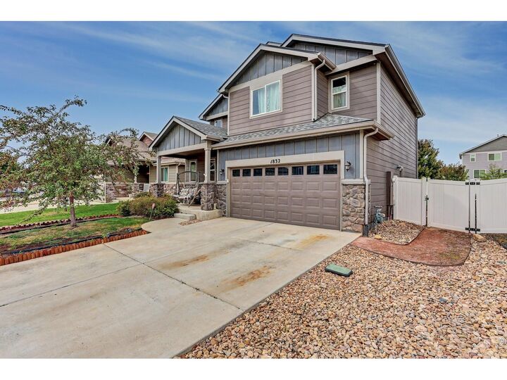 Property Photo: 1832 Ruddlesway Dr CO 80550