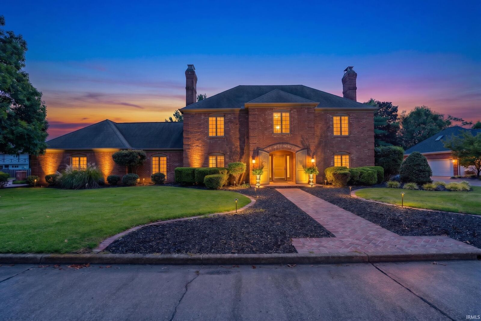 Property Photo:  201 Oriole Drive  IN 47715 