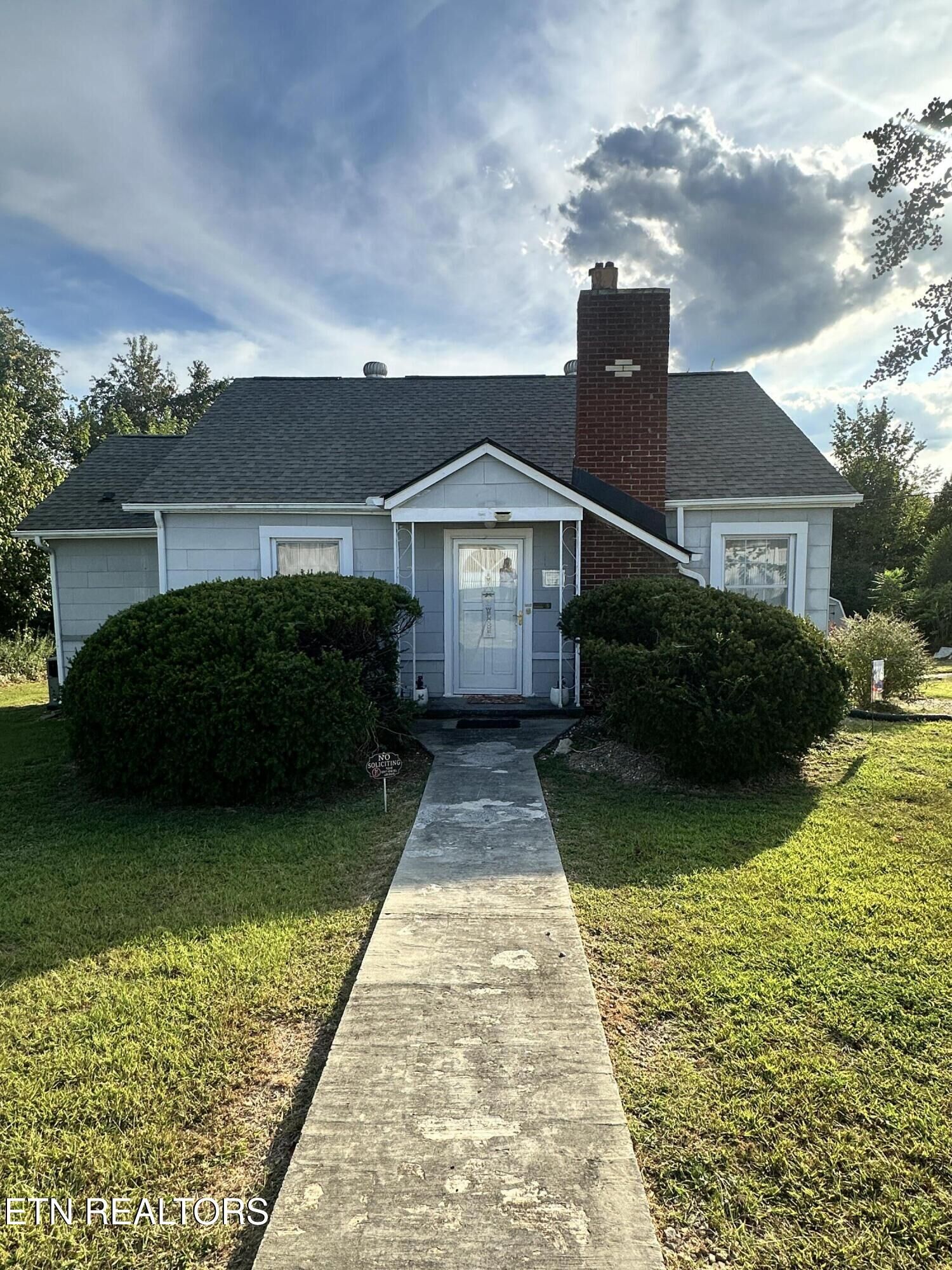 Property Photo: 6224 Stormer Rd TN 37918