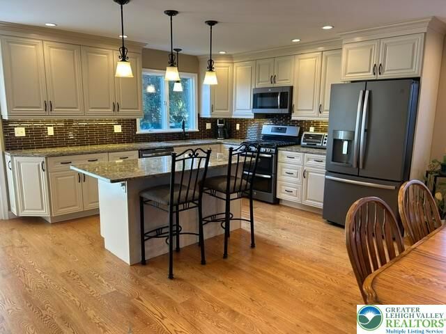 Property Photo: 36 Stonecroft Drive PA 18045