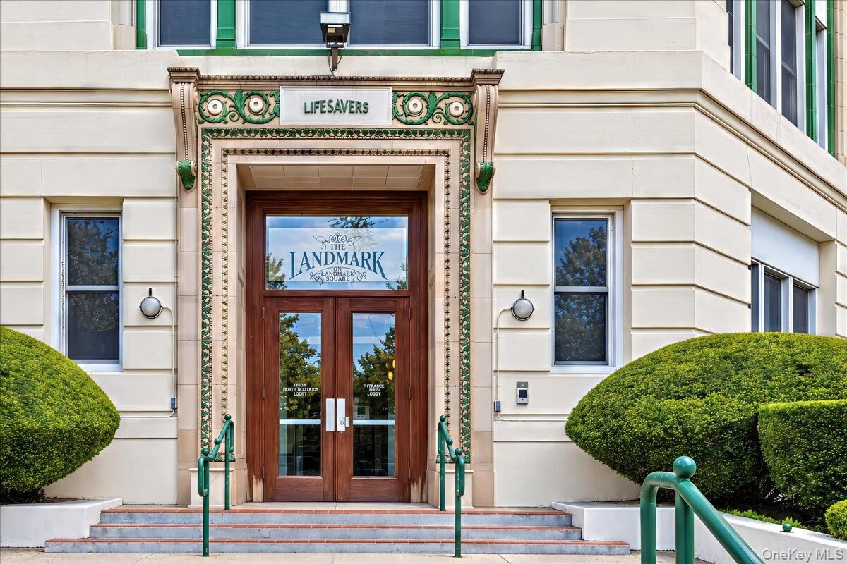 Property Photo: 1 Landmark Square 213 NY 10573