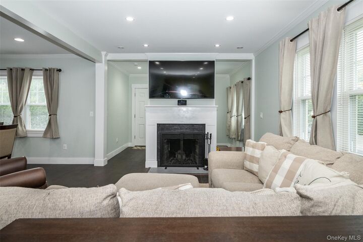 Property Photo: 54 Ronalds Avenue NY 10801