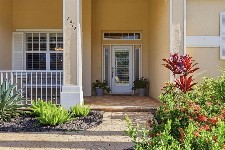 Property Photo:  6919 67th Terrace E  FL 34203 