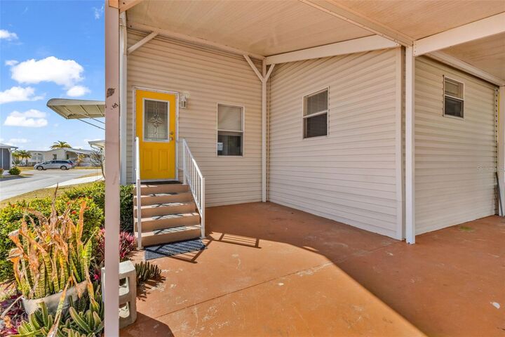 Property Photo: 1000 Kings Highway 18 FL 33980