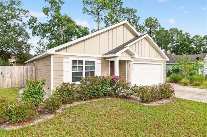 Property Photo:  20105 NW 247th Street  FL 32643 