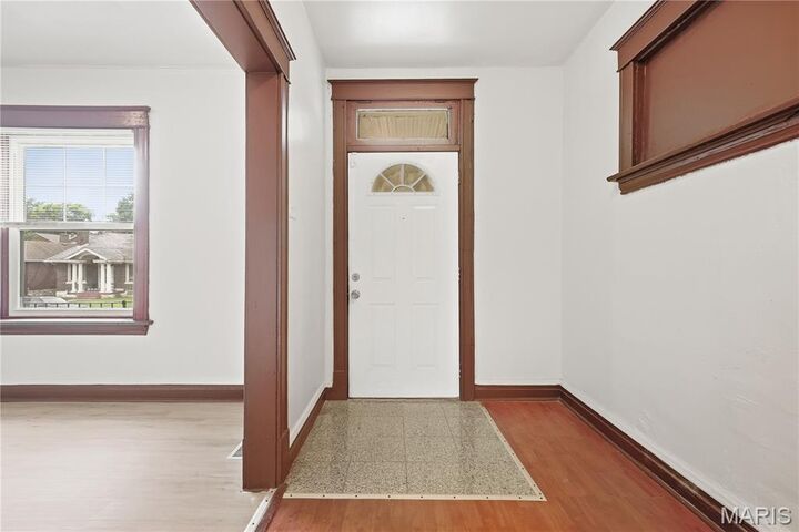 Property Photo:  5480 Arlington Avenue  MO 63120 