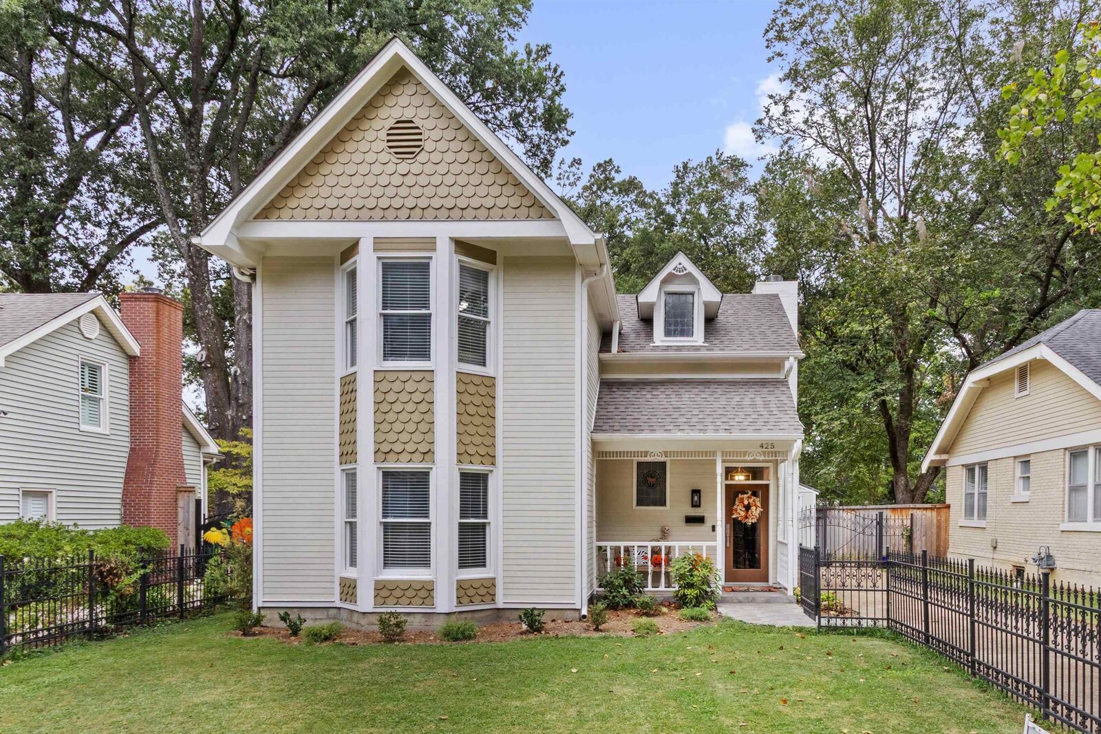 Property Photo: 425 S Reese St TN 38111