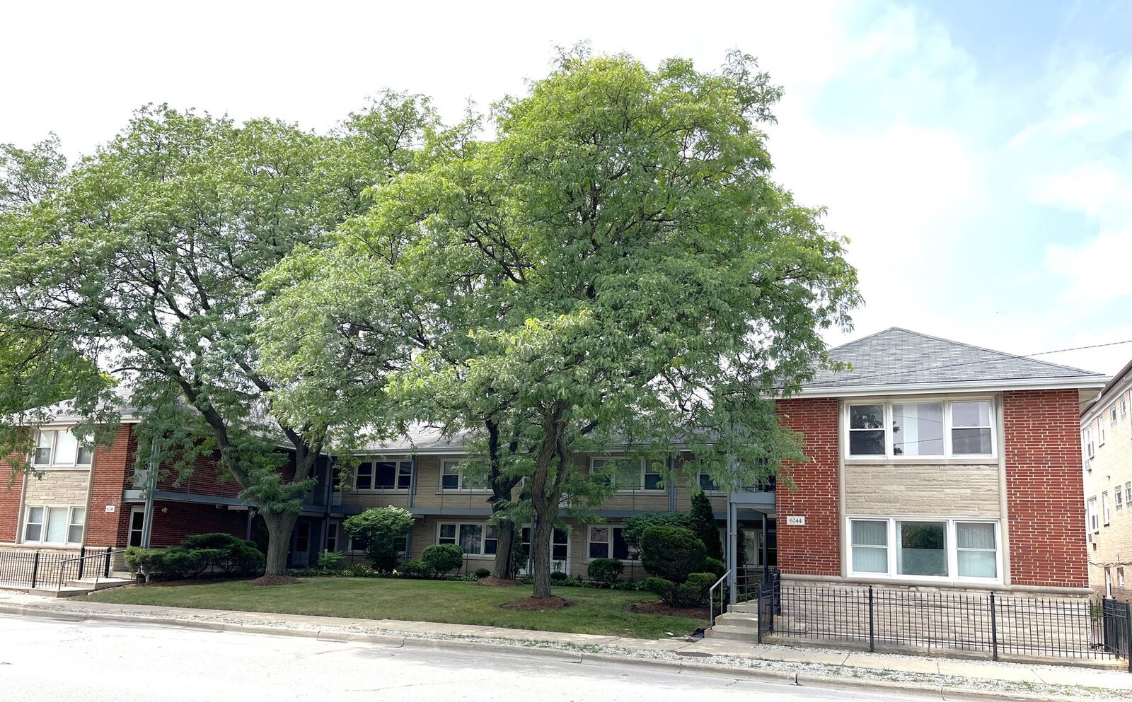 Property Photo: 6244 N Harlem Avenue 5B IL 60631