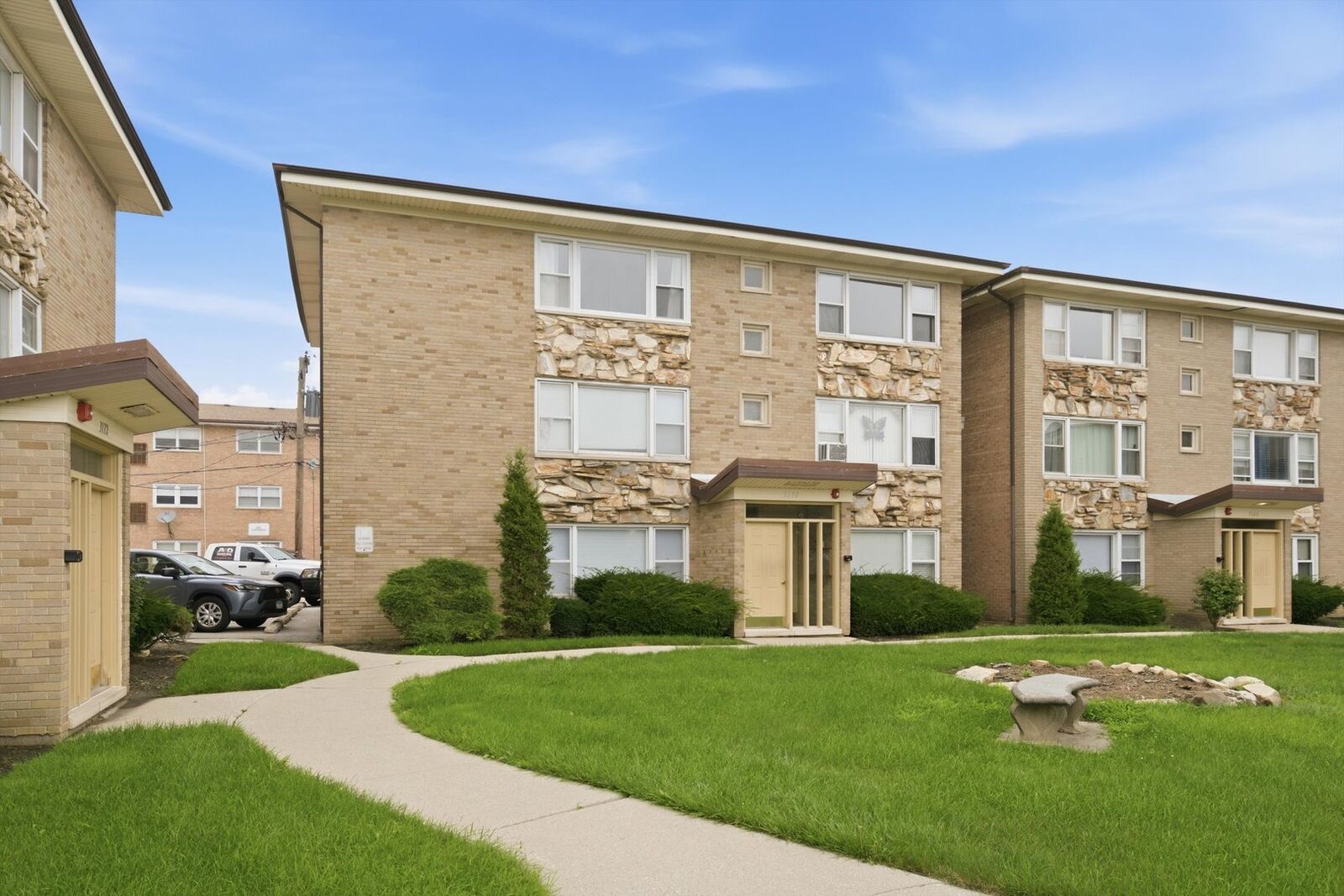 Property Photo: 3170 W Meadow Lane 23 IL 60803