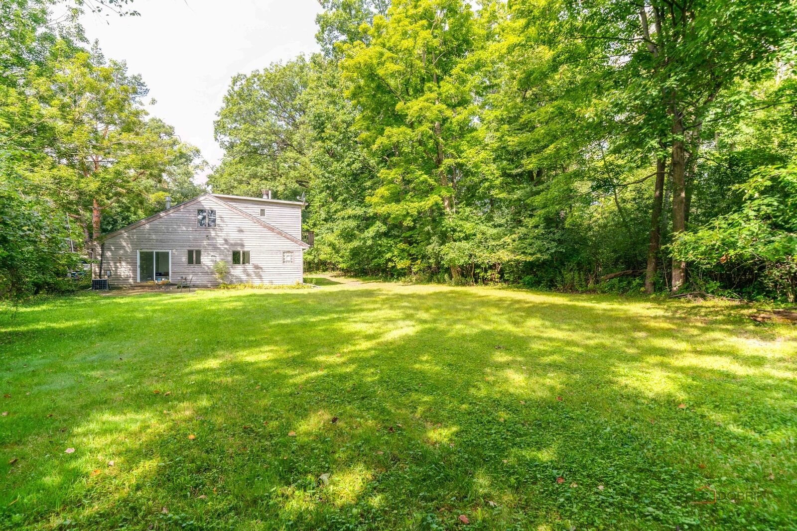 Property Photo: 23493 N Wildwood Lane IL 60015