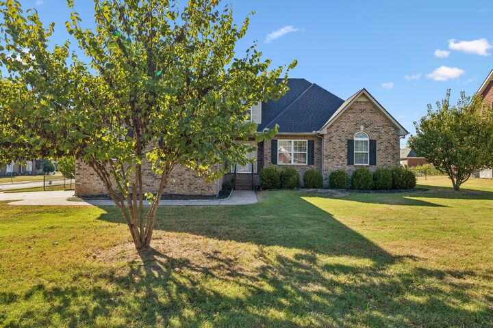 Property Photo:  7001 Vineyard Ln  TN 37167 