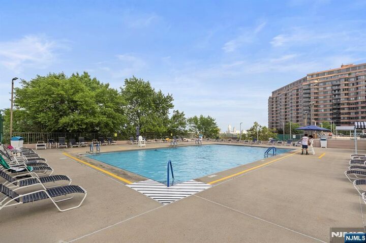 Property Photo:  300 Winston 707  NJ 07010 
