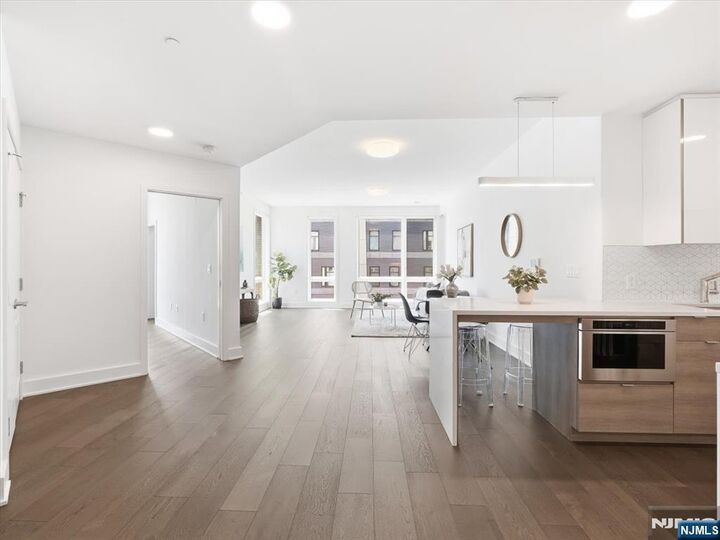 Property Photo:  380 Newark Avenue 406  NJ 07302 