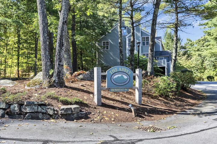 Property Photo: 1465 Hooksett Road NH 03106
