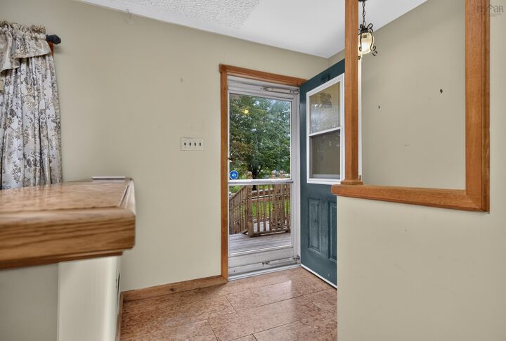 Property Photo:  2587 Sackville Drive  NS B4E 3C3 