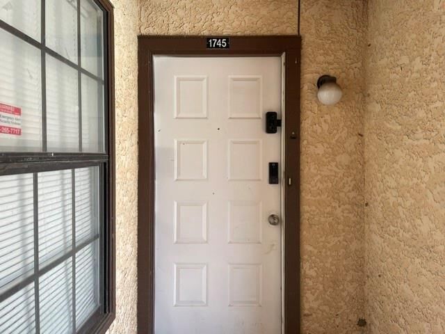 Property Photo:  1745 Crest Grove Drive  TX 76012 