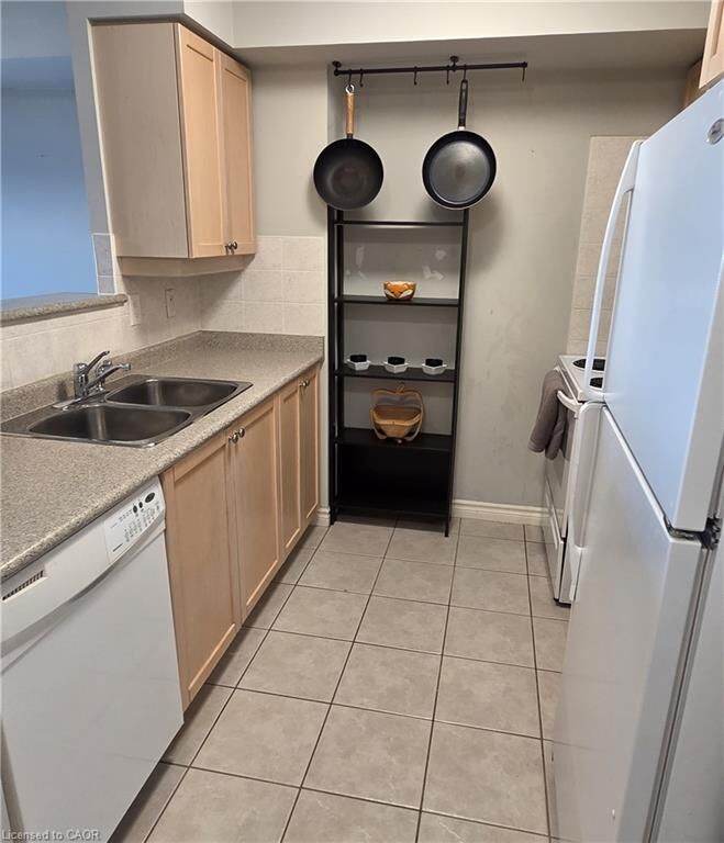 Property Photo:  700 Humberwood Boulevard 2922  ON M9W 7J4 