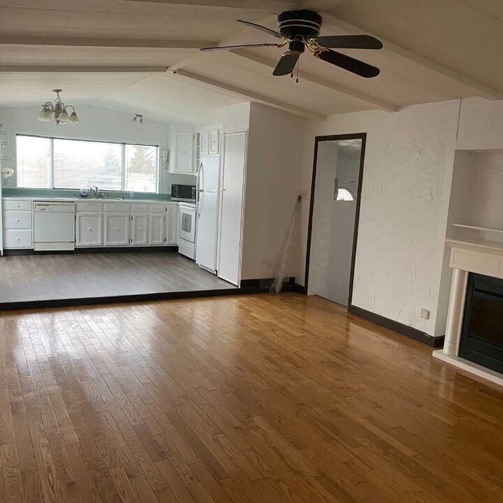 Property Photo:  9738 119A Avenue  AB T8V 5H7 