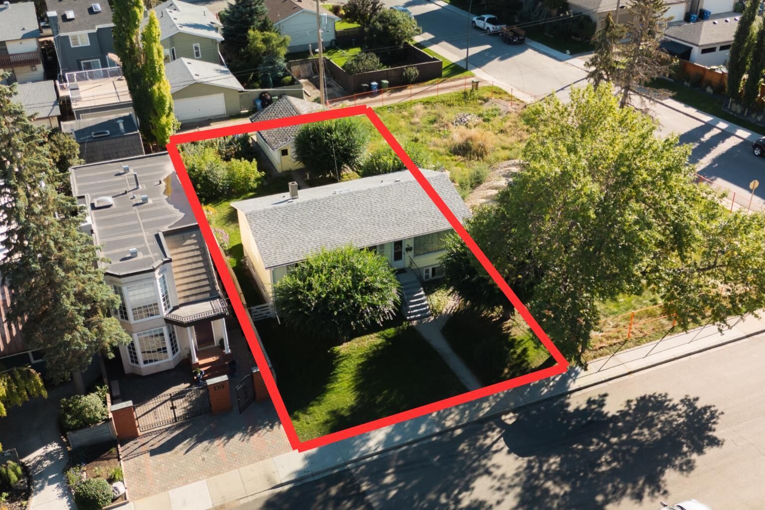 Photo de la propriété: 435 51 Avenue AB T2V 0A2